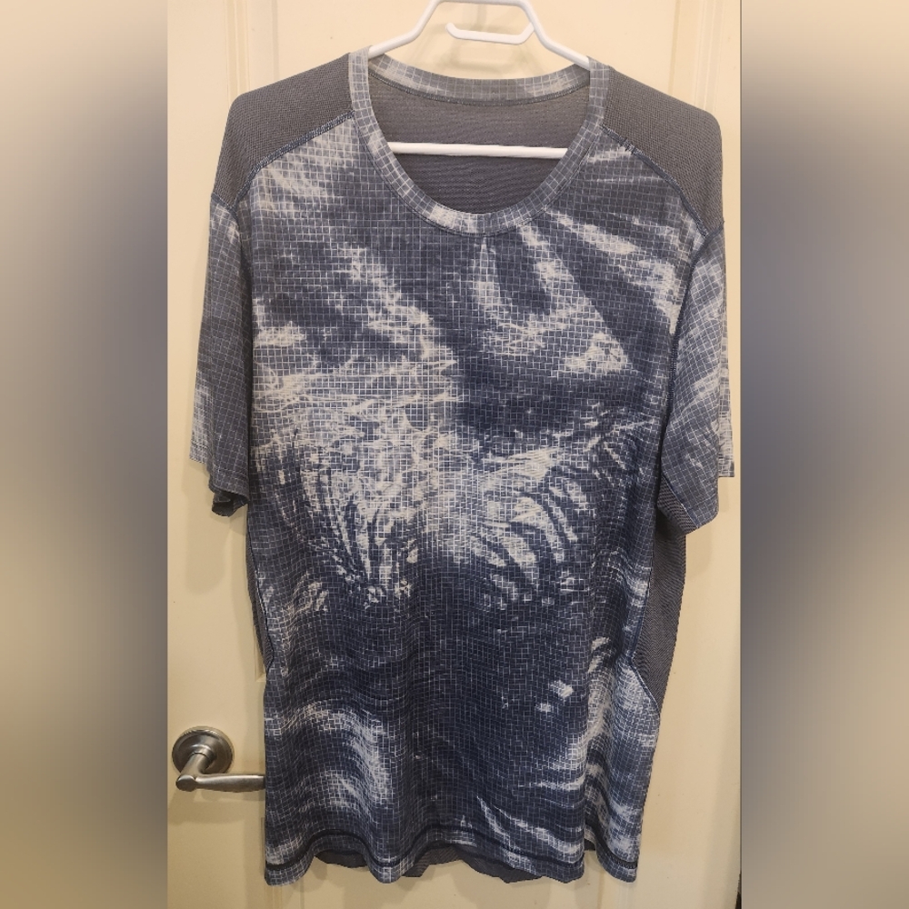 Lululemon Suns Out Spf 50 Training Shirt - Picture 3 of 4